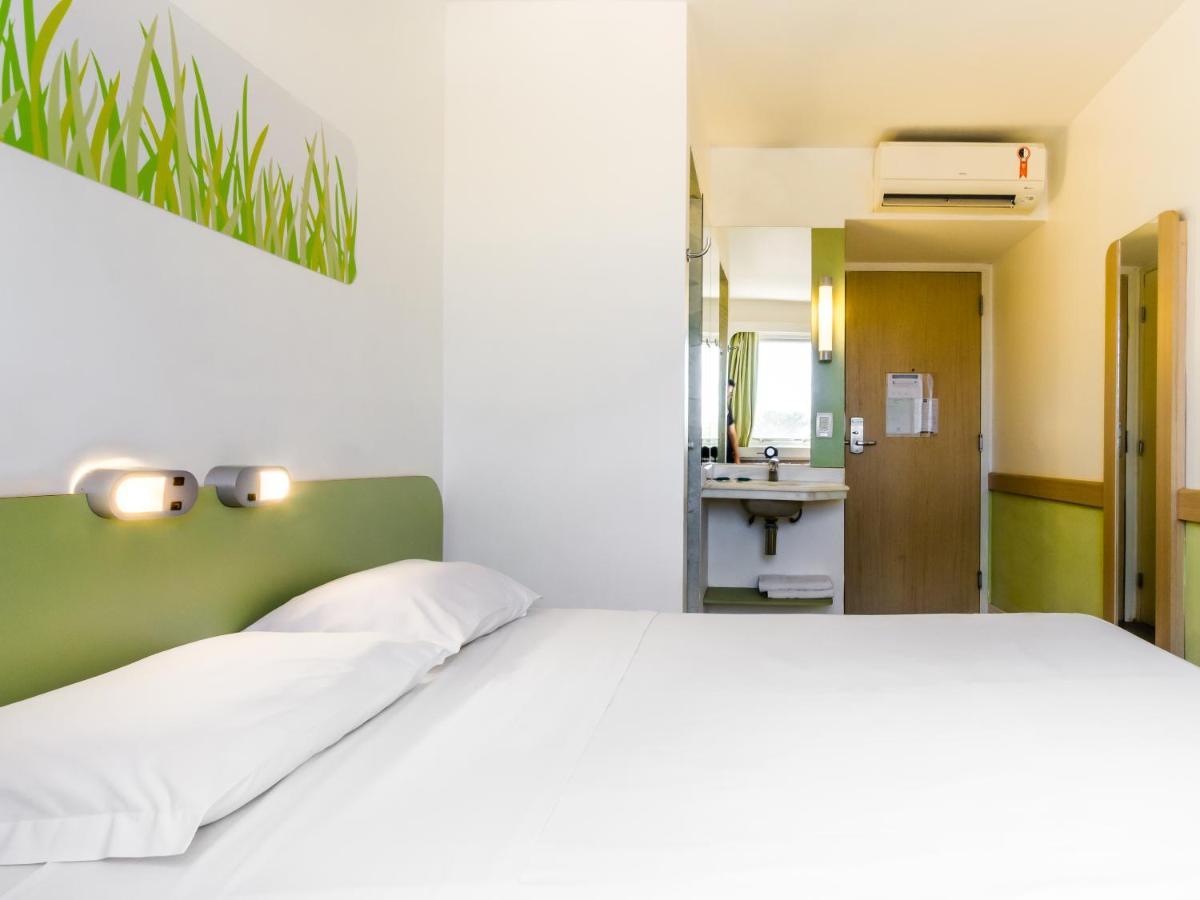 ibis budget Sertaozinho Sertãozinho Exterior foto